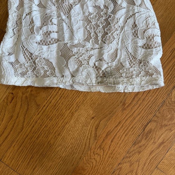 Francesca’s Bridal Alesha‎ Allover Lace Jumpsuit Large - Picture 6 of 7